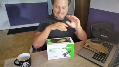 Taschenlampe Saint Torch 30 V2.0, NEXTORCH