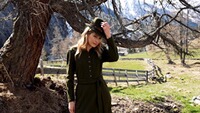 Jerseykleid mit Knopfleiste, Luis Steindl