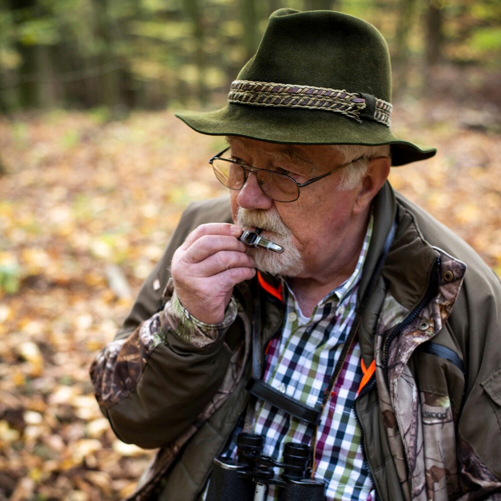 Edelholzmundblatter mit Mauspfeife, Weisskirchen