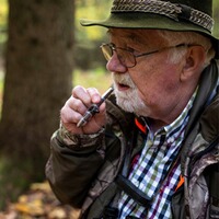 Edelholzmundblatter mit Mauspfeife, Weisskirchen