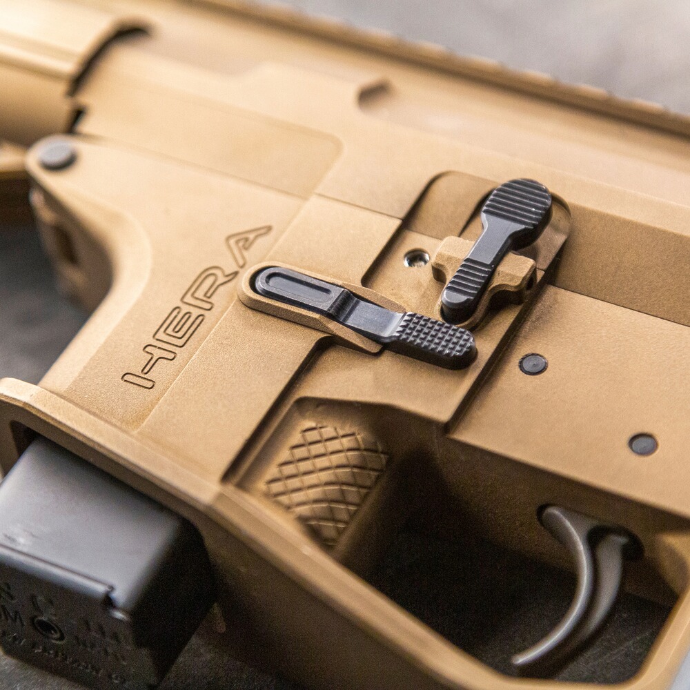 Magazinhalter Ambi Mag Release für AR15/M4, Hera Arms