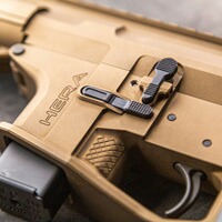 Magazinhalter Ambi Mag Release für AR15/M4, Hera Arms