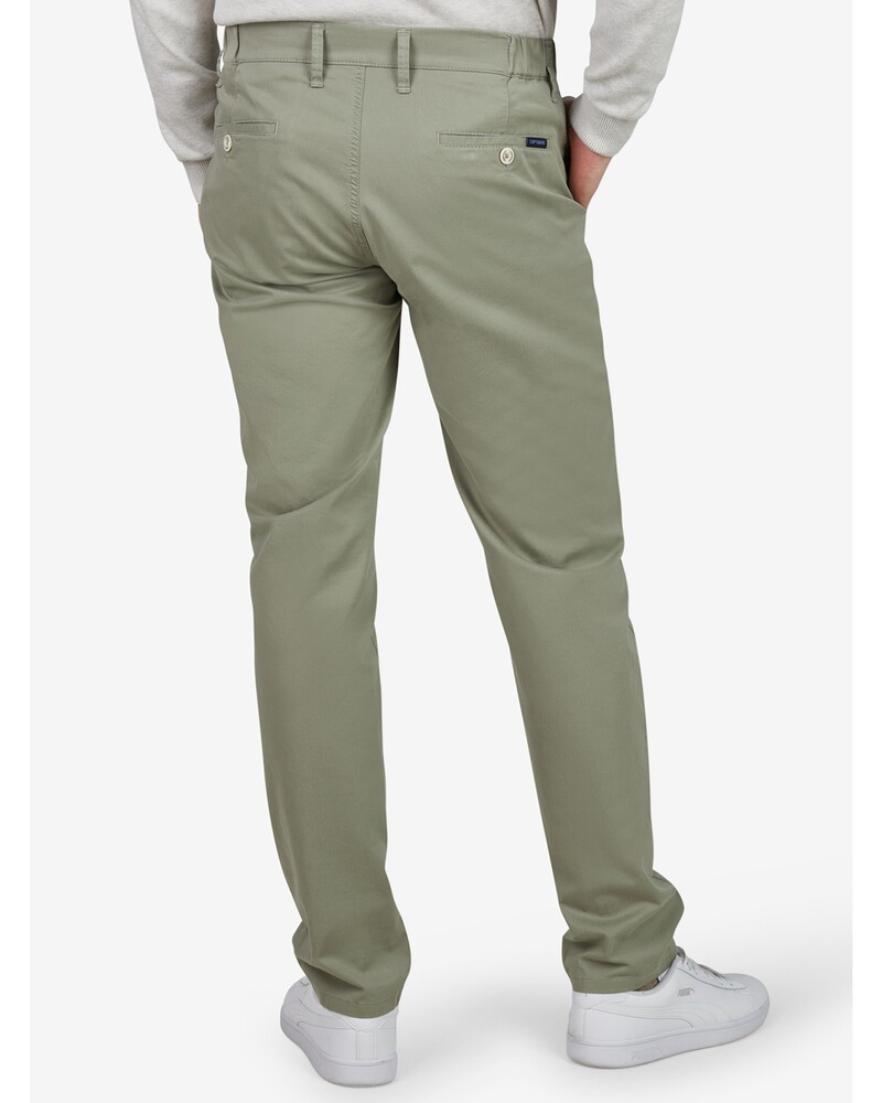 Chino Foxx, Club of Comfort