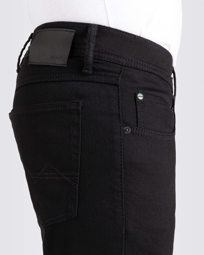 Jeans Arne, MAC