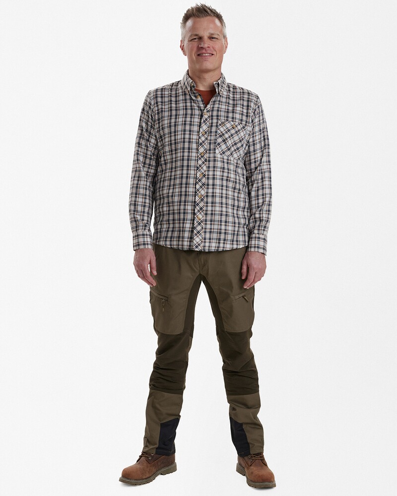 Hemd Jose, Deerhunter