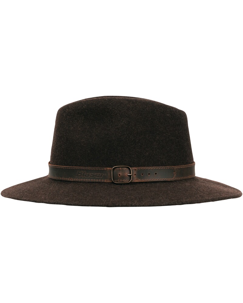 Hut Travaller, Blaser Outfits