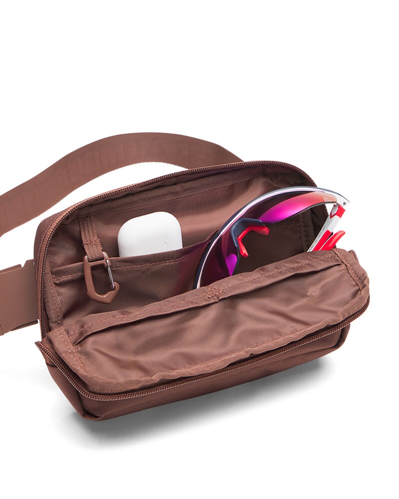 Gürteltasche Essential Xbody, Under Armour