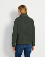 Kurze Velourslederjacke, Brigitte von Schönfels