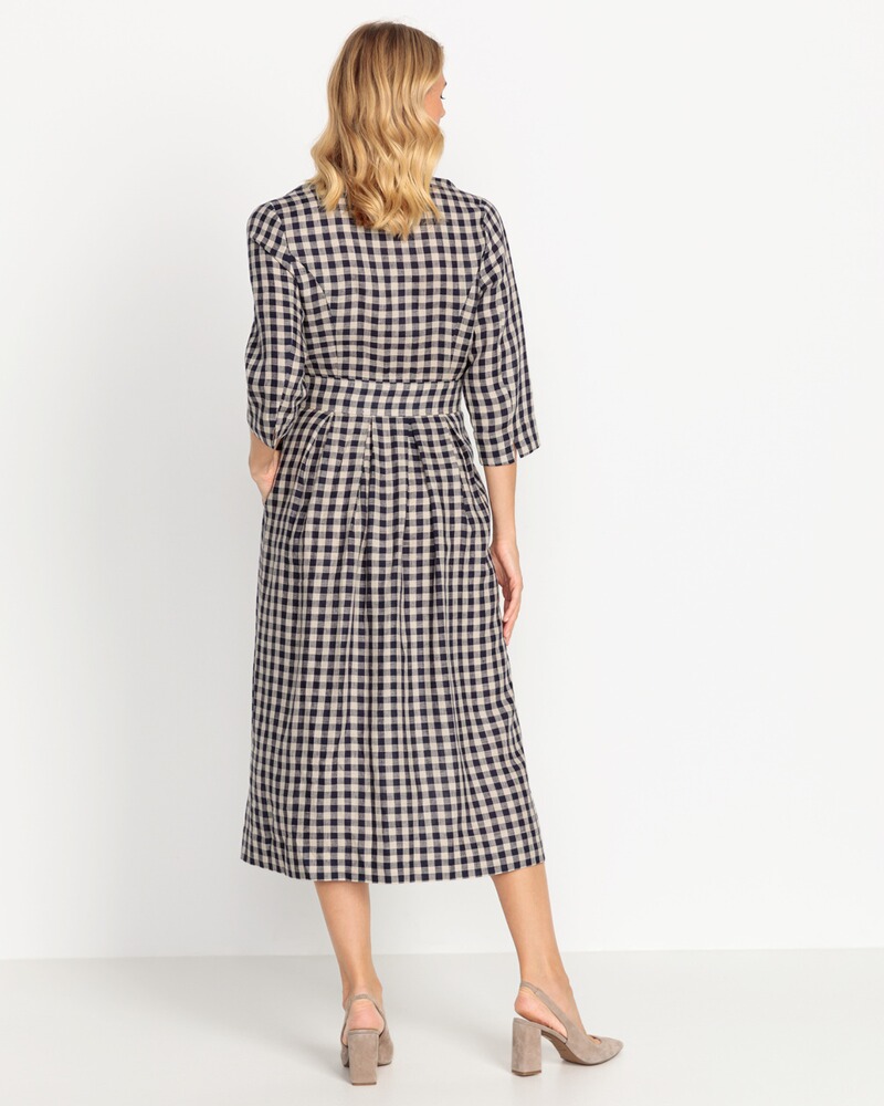 Leinenkleid, Luis Steindl