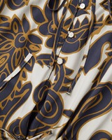 Satinkleid, Seidensticker