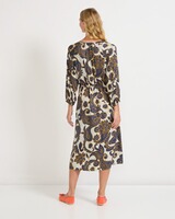 Satinkleid, Seidensticker