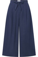 Hosenrock Hannika, FELICITAS