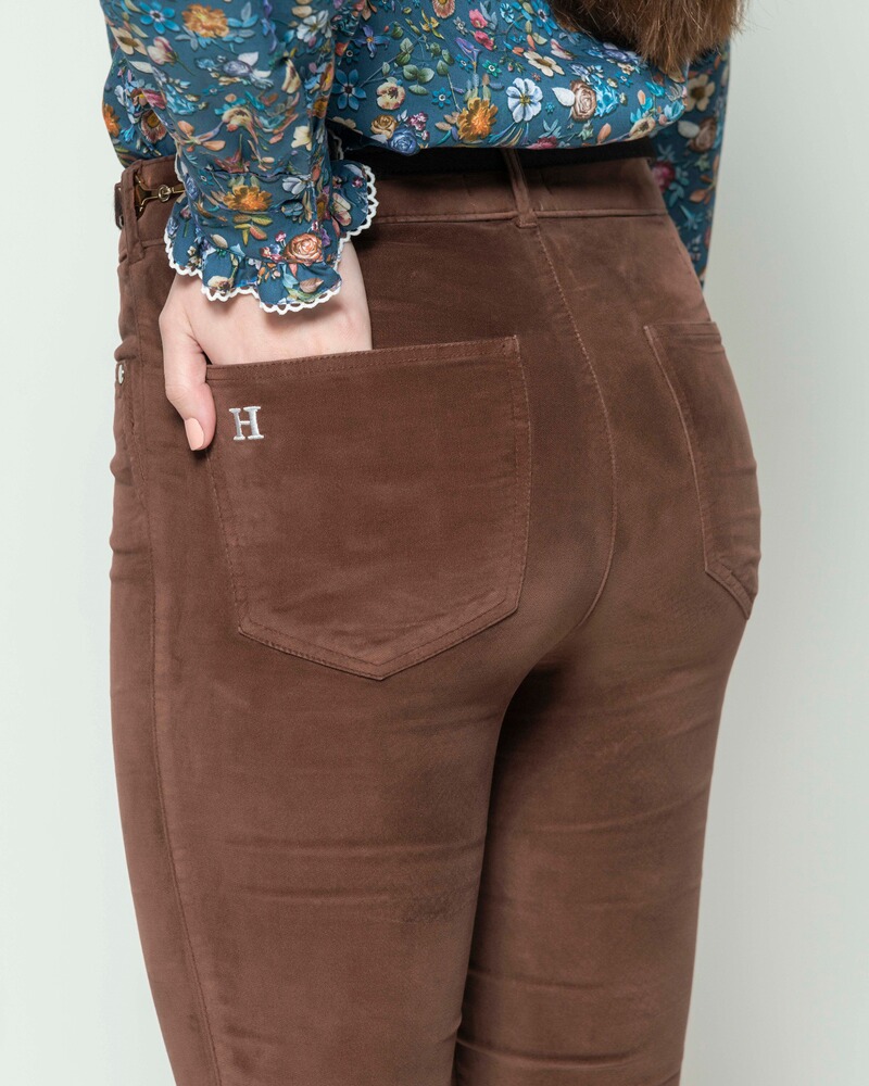 Hose Rosie, Hartwell