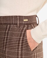 Hose Amryn, Barbour