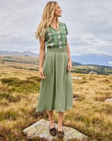 Mokassin, dirndl + bua