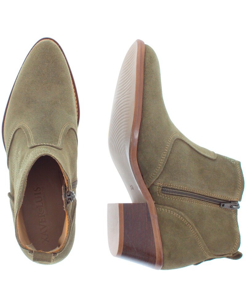 Cowboy Boot Maybelle, Xaver Luis
