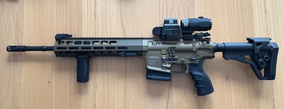 Bewertungsbild zu der Überschrift Gute Verarbeitung, wirklich schöne Waffe!