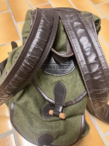 Bewertungsbild zu der Überschrift Minderwertiges und brüchiges Lederimitat