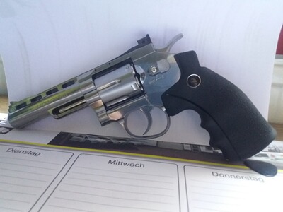 Bewertungsbild zu der Überschrift Revolver S40