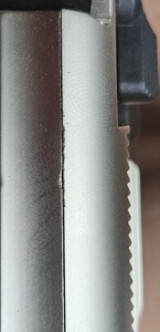 Bewertungsbild zu der Überschrift "Fertigungsbedingter Qualitätsmangel" in der Oberflächenbeschaffenheit im Spaltbereich