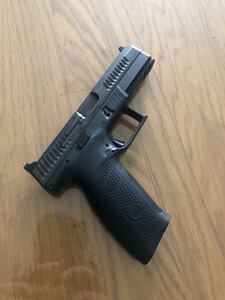 Bewertungsbild zu der Überschrift Wer Glock nicht mag wird die P10 lieben