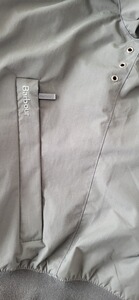 Bewertungsbild zu der Überschrift Hochwertige und leichte Sommerjacke