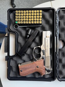 Bewertungsbild zu der Überschrift Wunderschöne Schreckschusswaffe