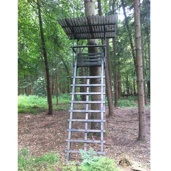 bassner ansitzleiter holz gross mit dach preis inklusive lieferung revierausstattung jagdbedarf ausrustung jagd online shop frankonia at